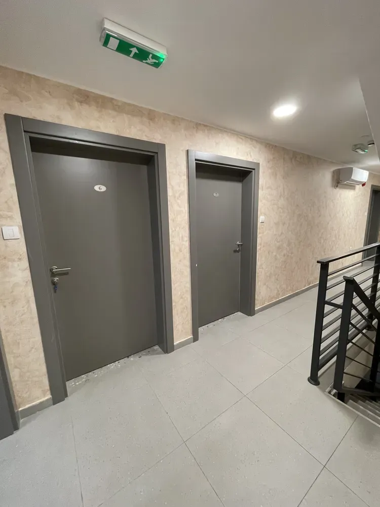 Hallway 06