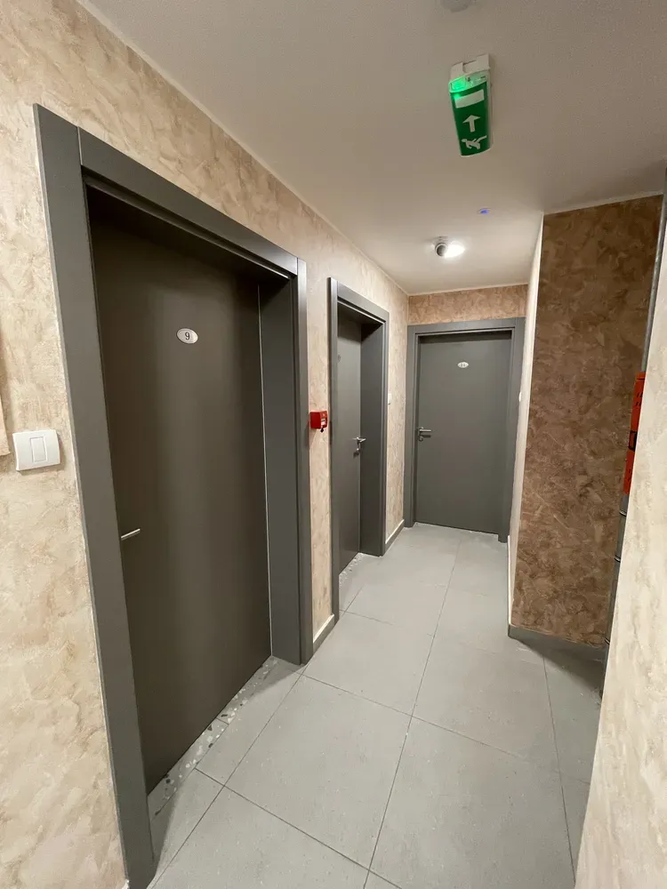 Hallway 01