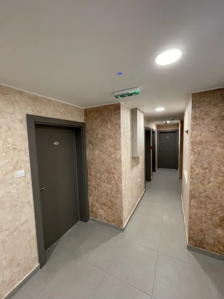Hallway 02